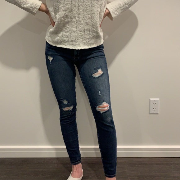 American Eagle Outfitters Denim - AEO Hi-Rise Distressed Jeans